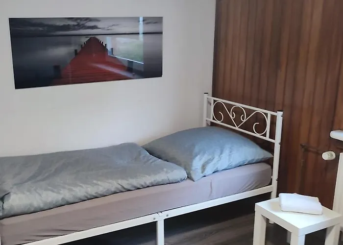 홈스테이 Tivoli 1 노이뮌스터